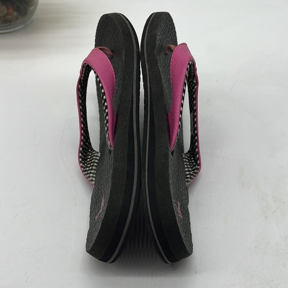 Sanuk Pink Flip Flop with Yoga Foam Footbed Sz 7. FFT3128B - Picture 5 of 8